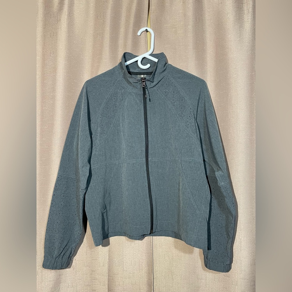 CALIA by Carrie Underwood Women's M Heather
Woven Full Zip Lightweight Jacket